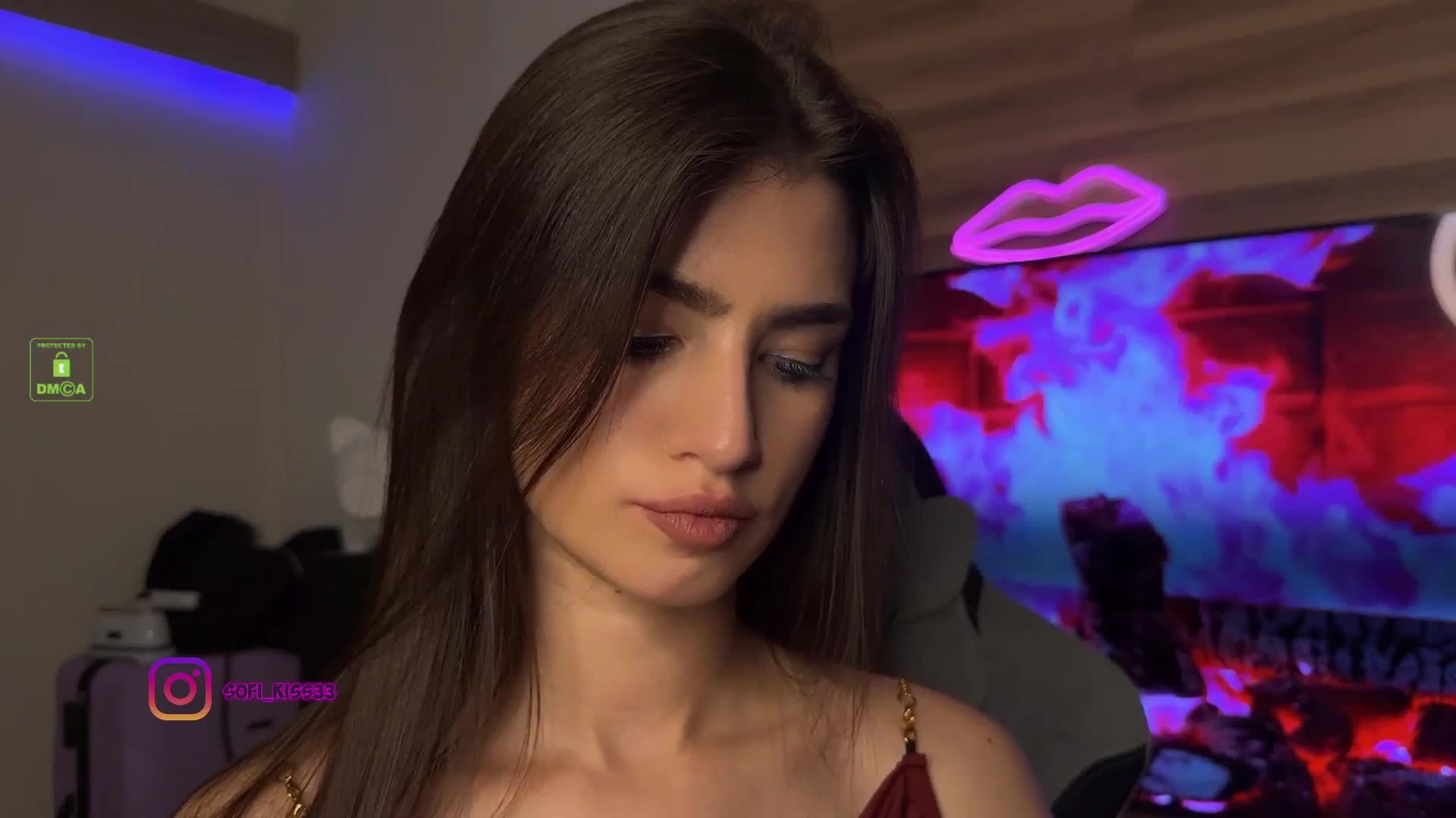 Sofi-Mi Cam Model Chat October 2, 2025