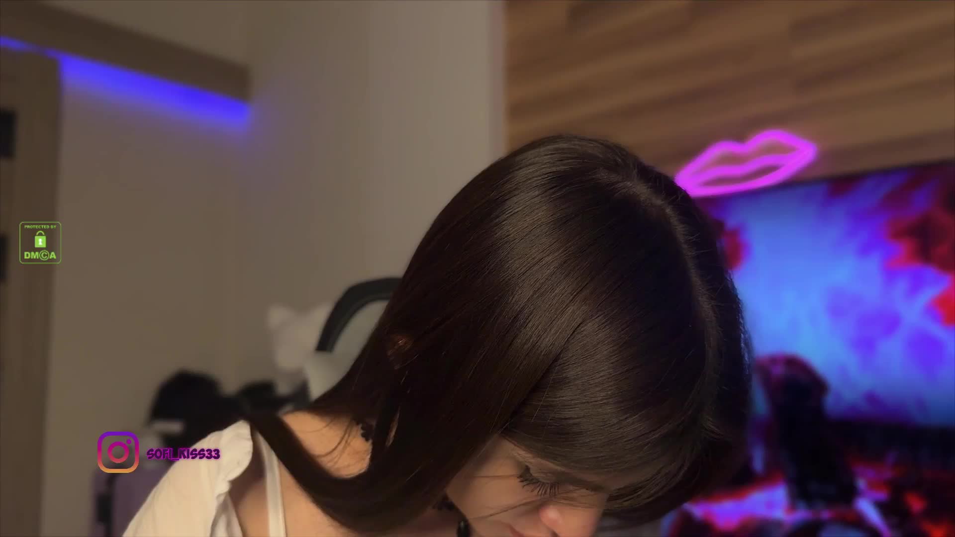 Sofi-Mi Cam Model Chat October 2, 2025