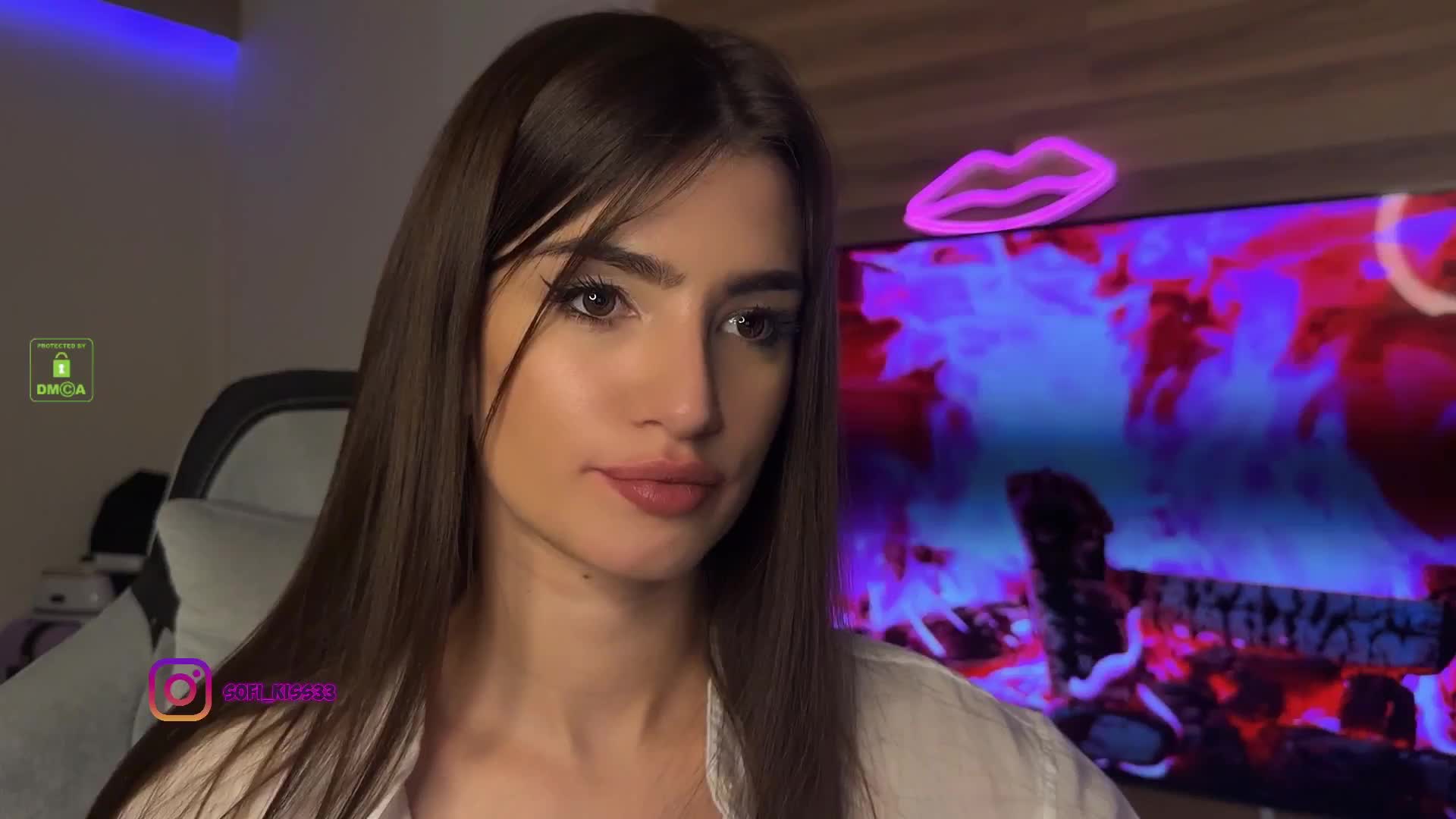 Sofi-Mi Cam Model Chat October 2, 2025