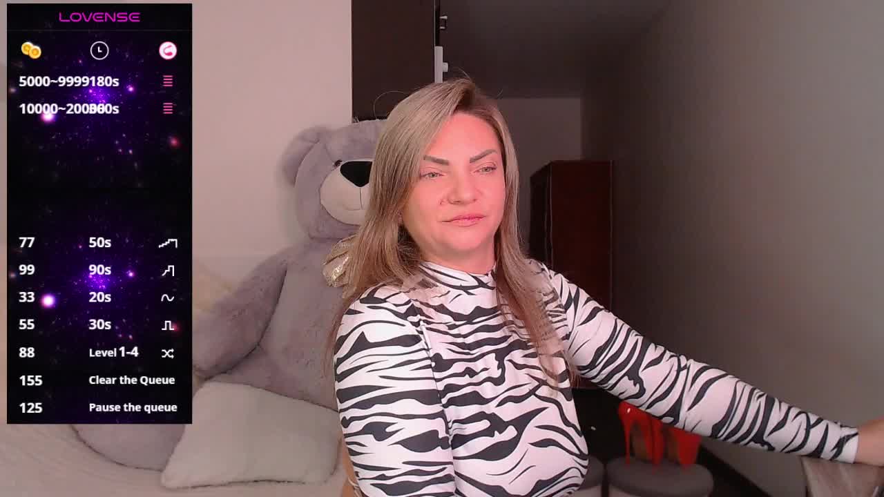 TerriLaxxx Cam Model Chat October 2, 2025