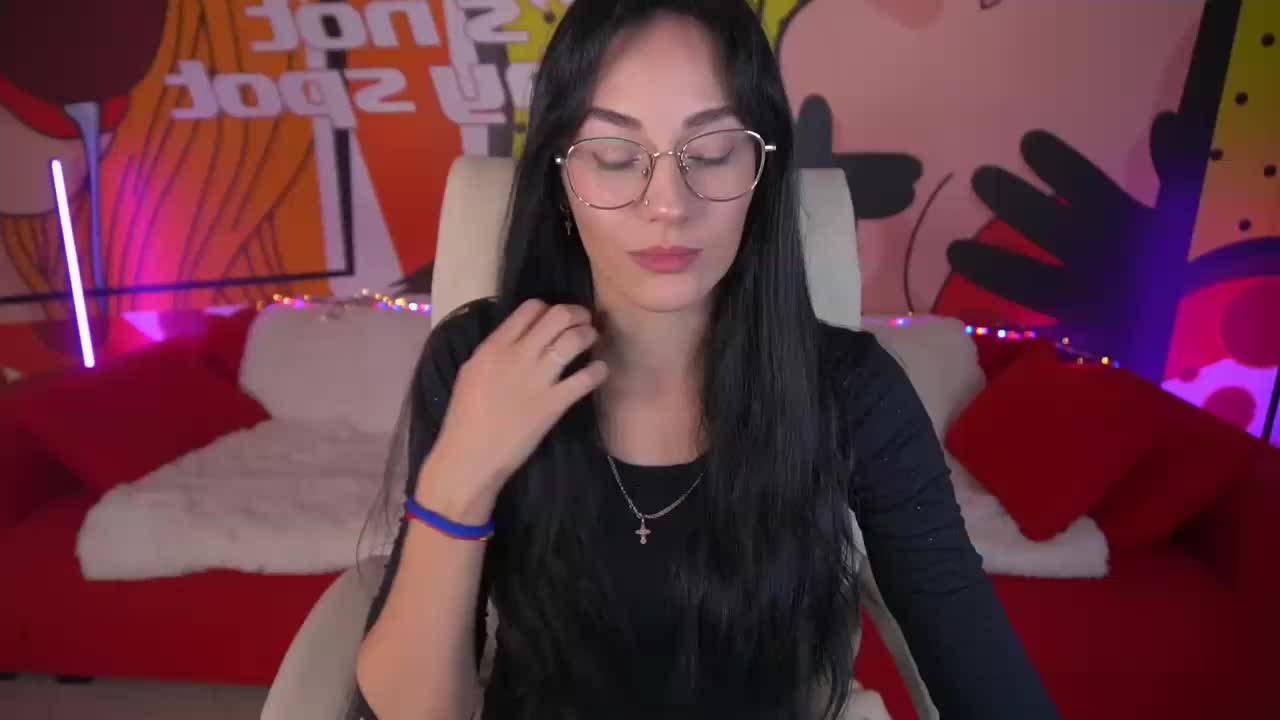 EviLune Cam Model Chat October 2, 2025