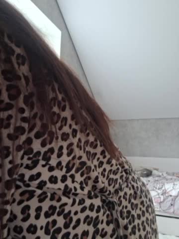 KLUBHICHKA Cam Model Chat October 2, 2025