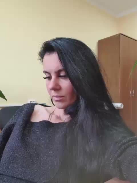 -France- Cam Model Chat October 2, 2025