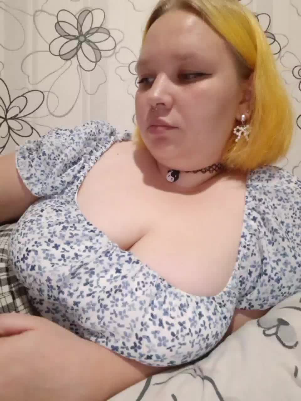 -MeooW- Cam Model Chat October 2, 2025