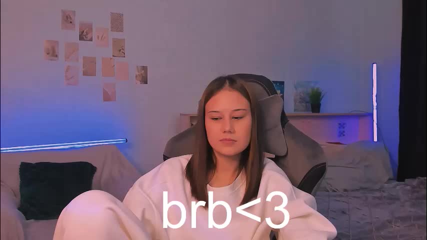 yourlovelystreamer Cam Model Chat October 2, 2025