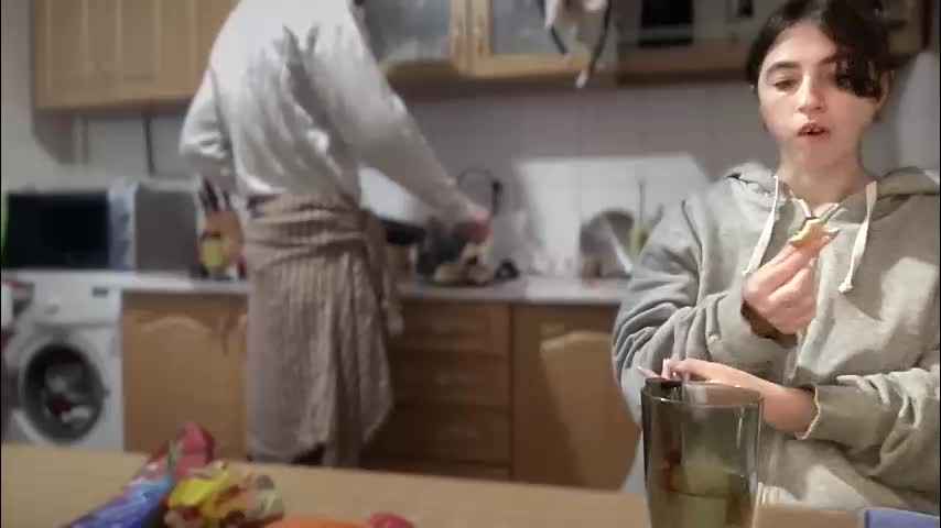 rosea_champagne Cam Model Chat October 2, 2025