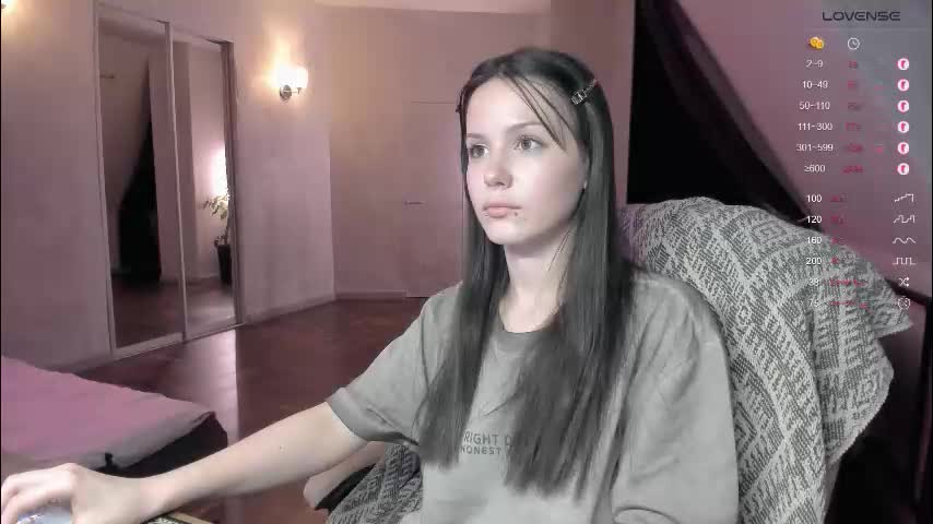 yourher0in Cam Model Chat October 2, 2025