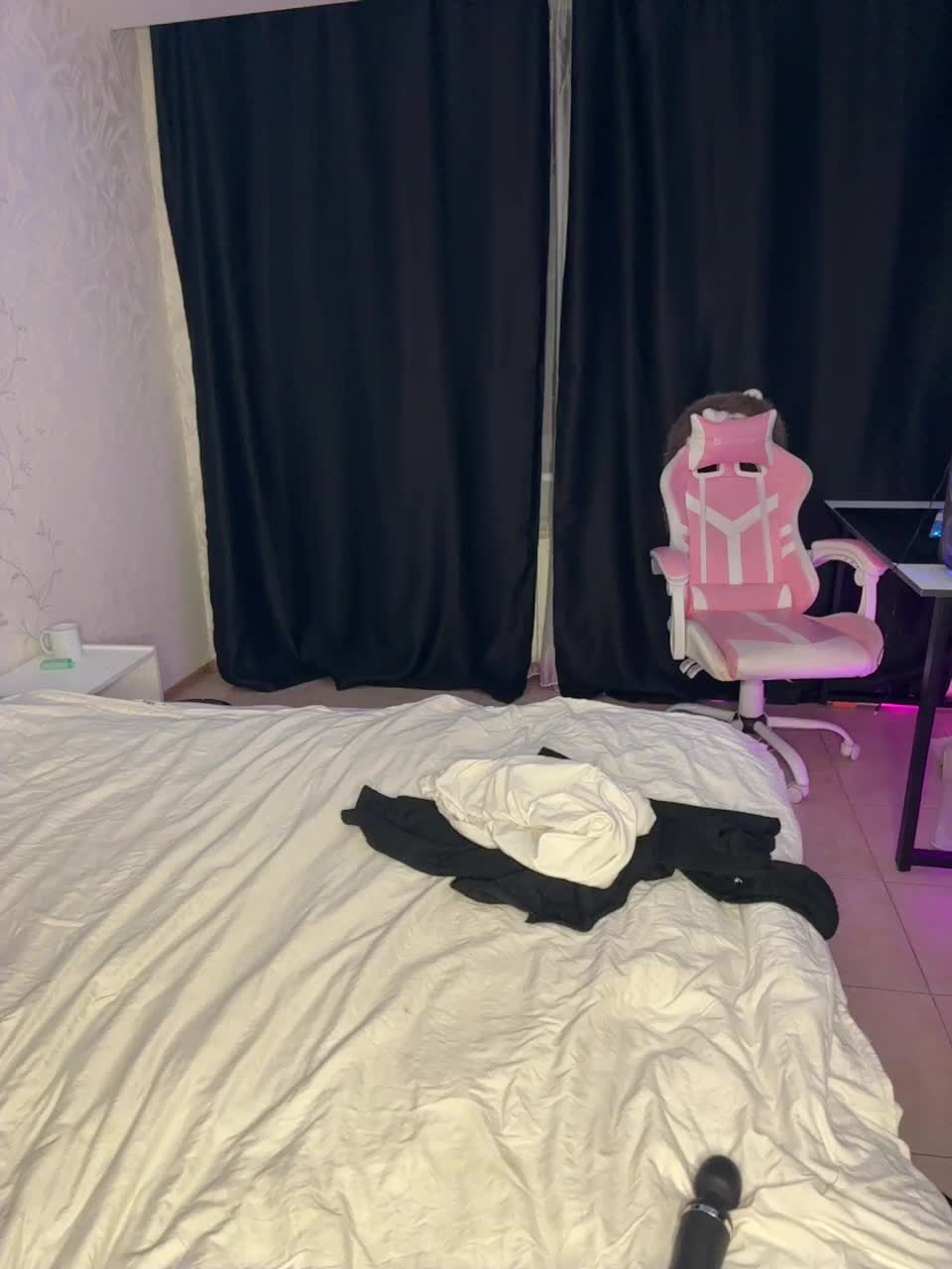 millemimi Cam Model Chat October 2, 2025