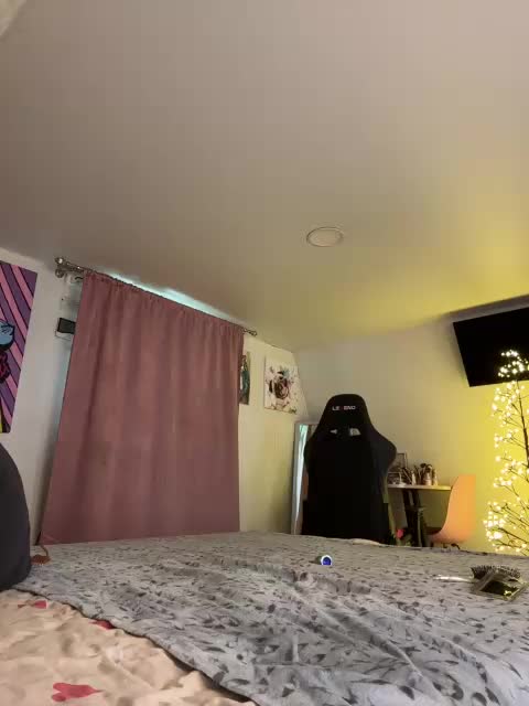 -MaybeBaby- Cam Model Chat October 2, 2025