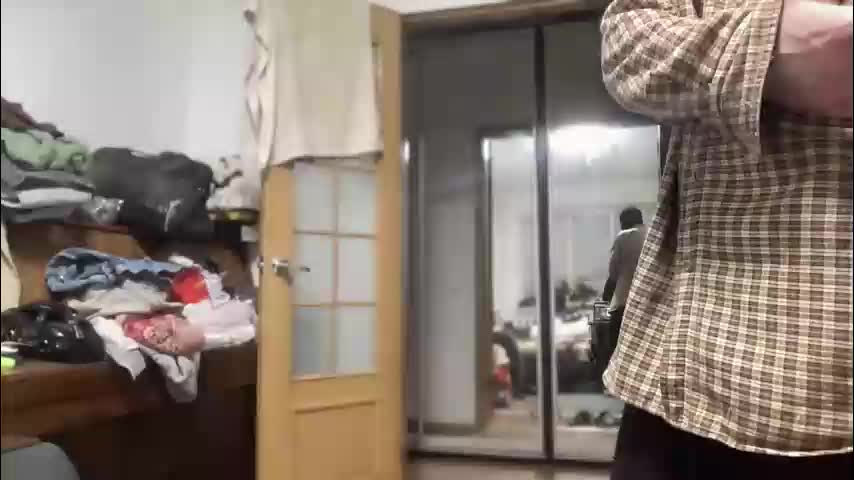 rosea_champagne Cam Model Chat October 2, 2025