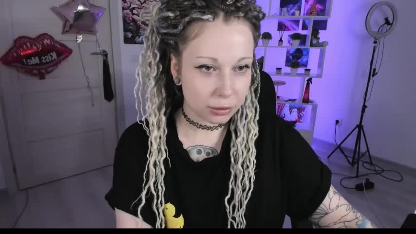 HoneySallyMoore Cam Model Chat October 2, 2025