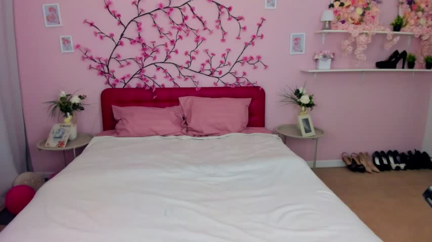 EmmaOlsen4u Cam Model Chat October 2, 2025