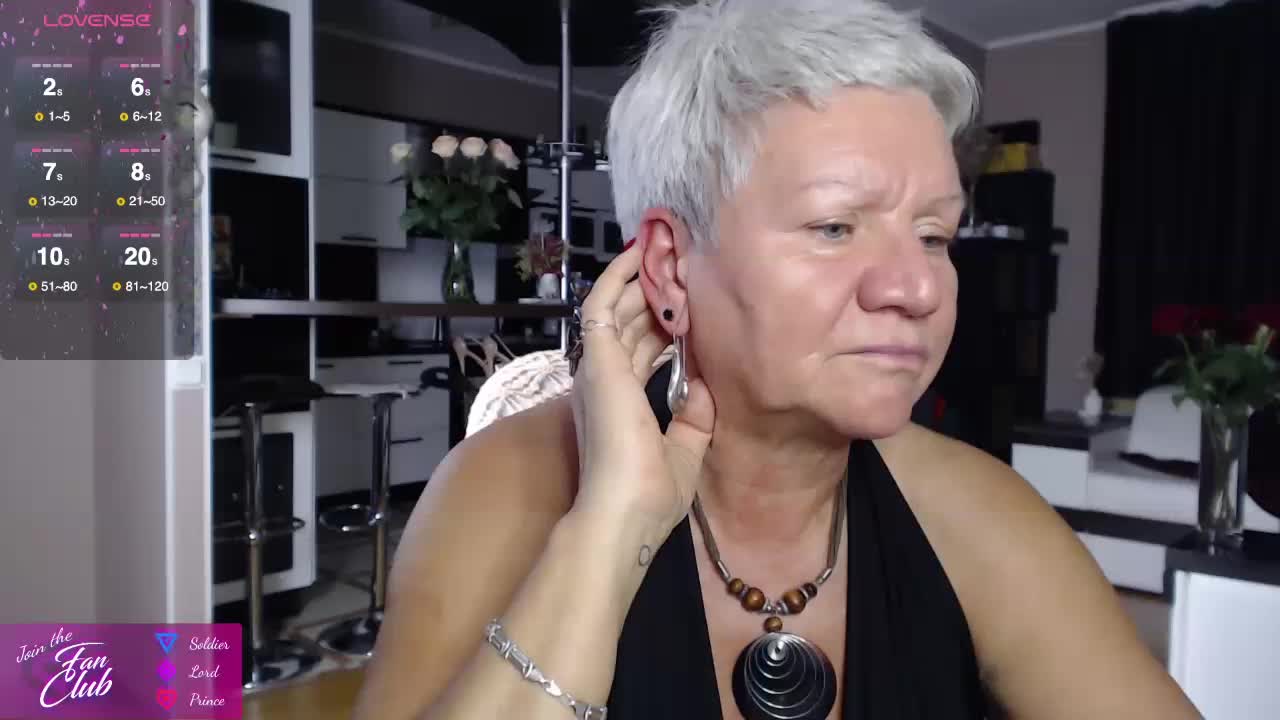 roxana-brooks Cam Model Chat October 3, 2025