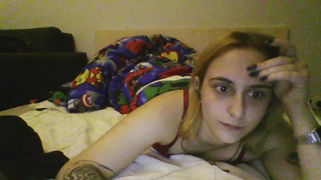 Hotredhead01 Cam Model Chat October 3, 2025