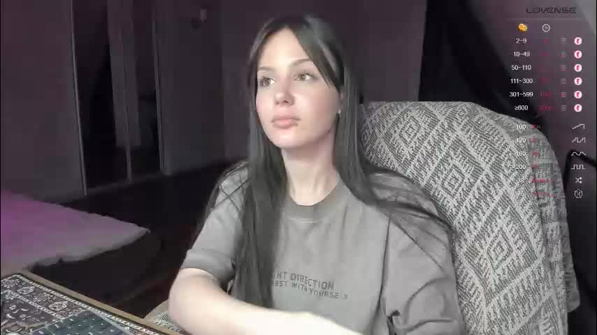 yourher0in Cam Model Chat October 3, 2025