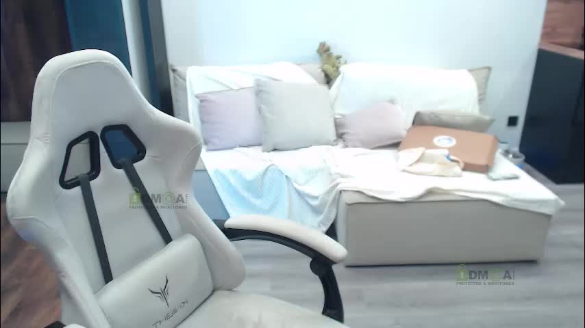 sunny1girl Cam Model Chat October 3, 2025