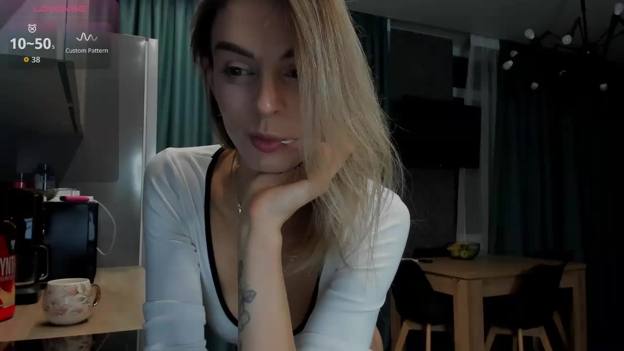 xAlexAx Cam Model Chat October 3, 2025