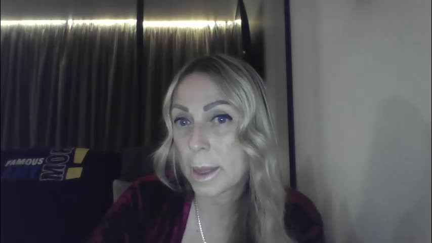 blondkitti Cam Model Chat October 3, 2025