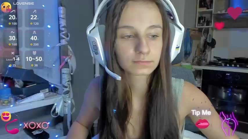 _Nika_Kik Cam Model Chat October 3, 2025