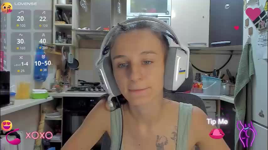 _nika_kik Cam Model Chat October 3, 2025