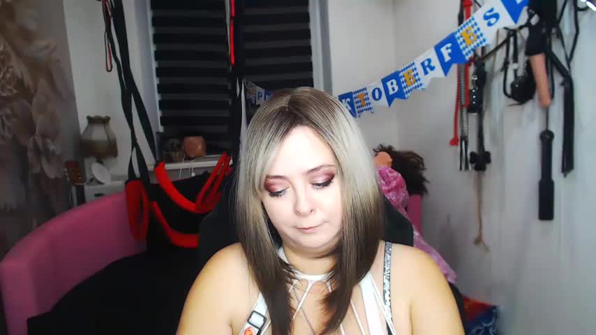 MISSwithDOLLS Cam Model Chat October 3, 2025