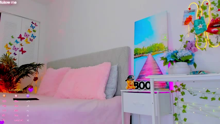 sooofffiya Cam Model Chat October 3, 2025