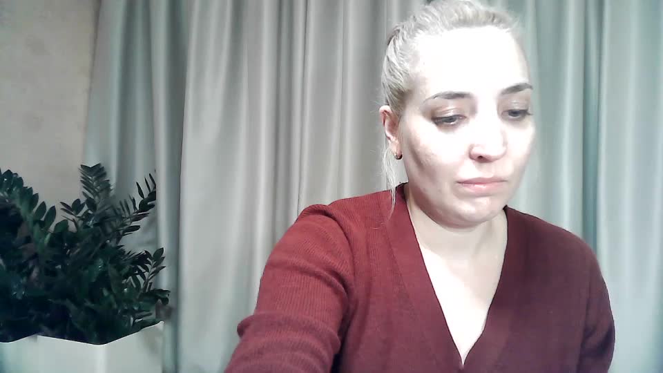 mariska-kiska Cam Model Chat October 3, 2025