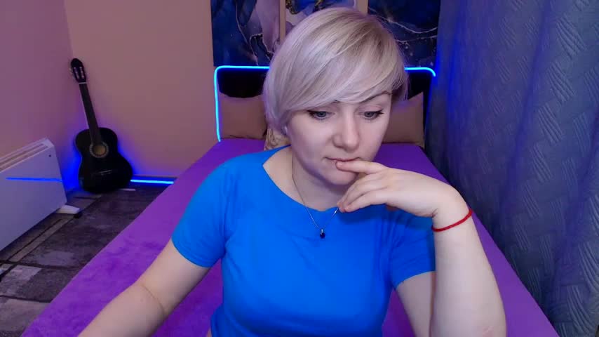 BlondPearl Cam Model Chat October 3, 2025