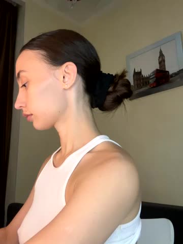 Polli_Kiss Cam Model Chat October 3, 2025