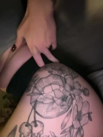 JuliaGill Cam Model Chat October 3, 2025