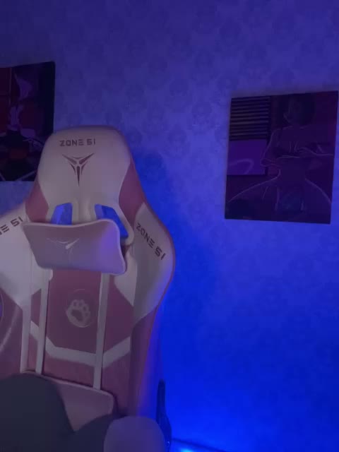 BoredGirl Cam Model Chat October 3, 2025