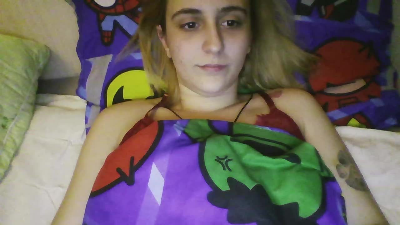 Hotredhead01 Cam Model Chat October 3, 2025