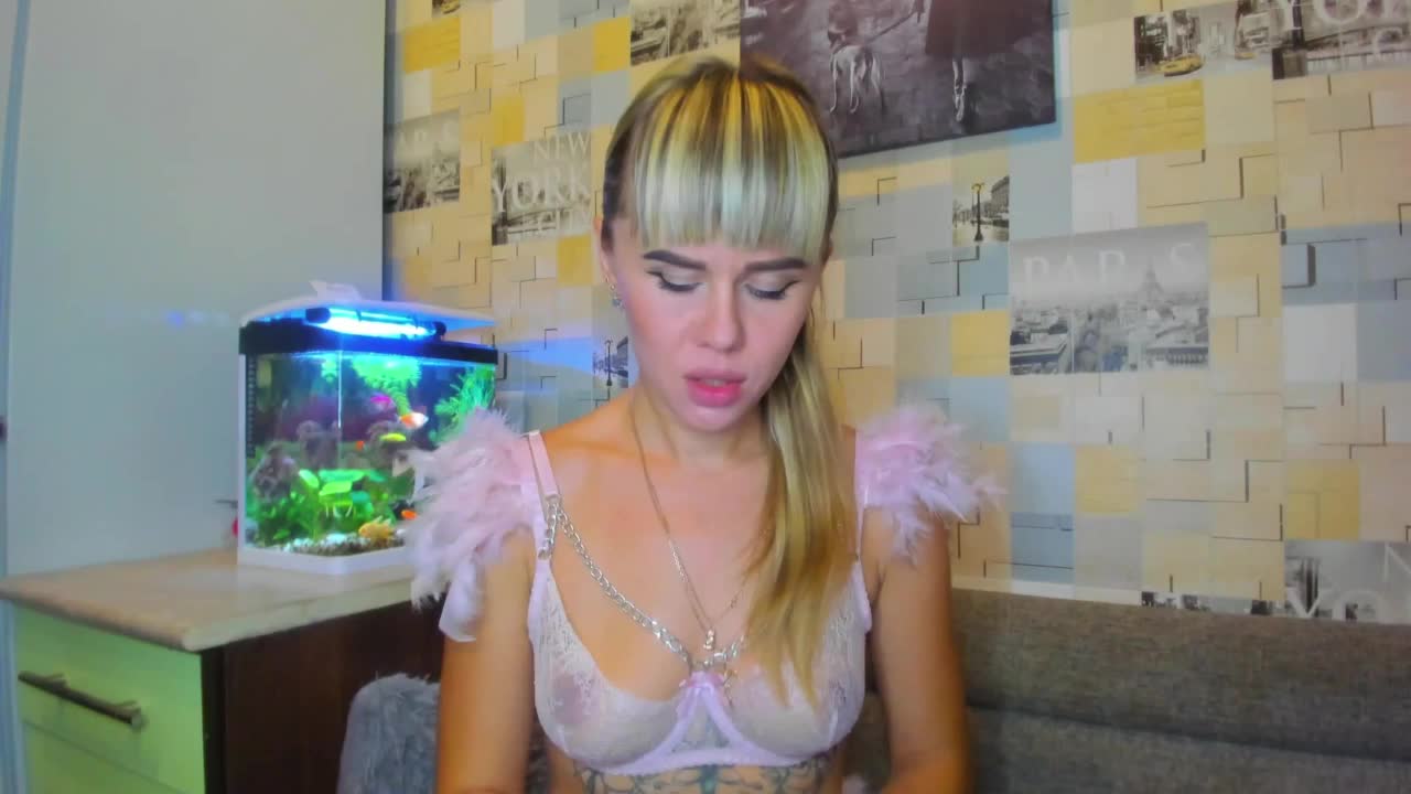 Vanilla_sexy Cam Model Chat October 3, 2025