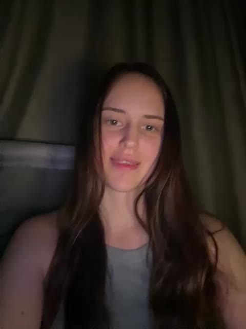 JuliaGill Cam Model Chat October 3, 2025