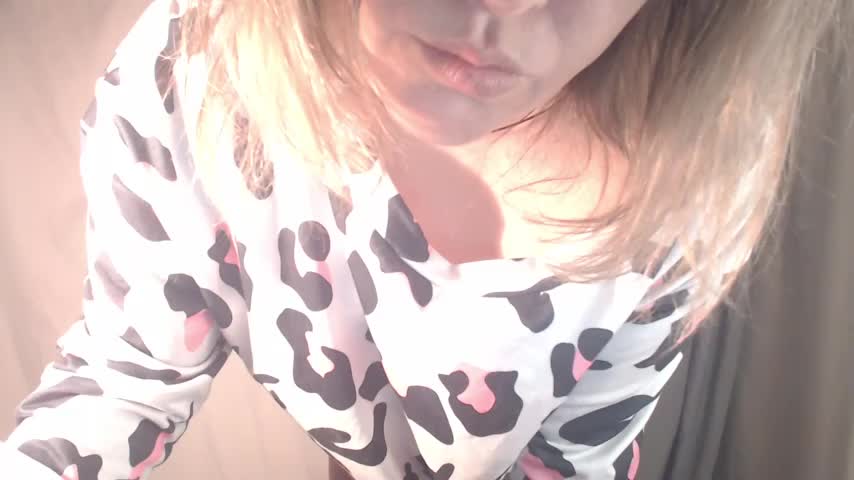 1BECHA1 Cam Model Chat October 3, 2025