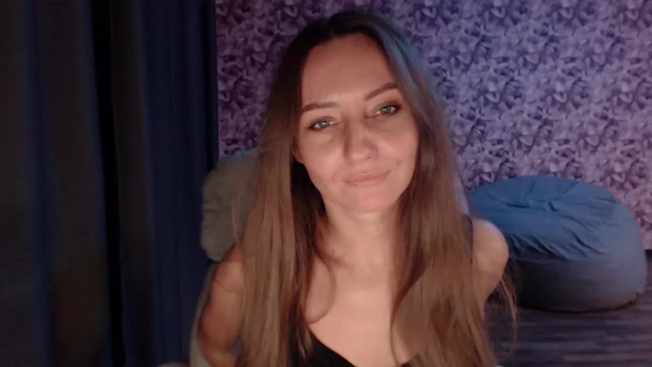 Kami_ Cam Model Chat October 3, 2025