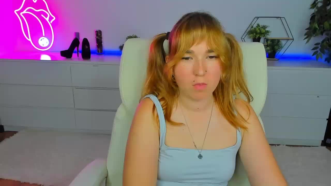 SofiiDarling Cam Model Chat October 3, 2025