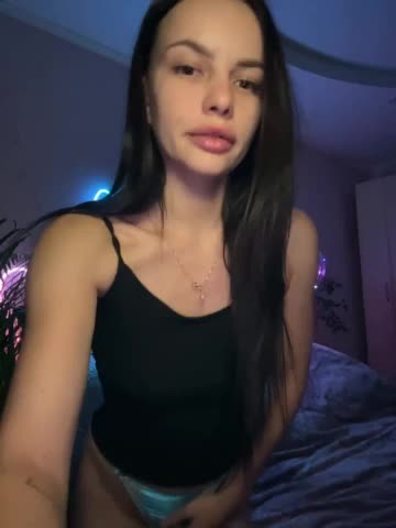 Klubnika13 Cam Model Chat October 3, 2025