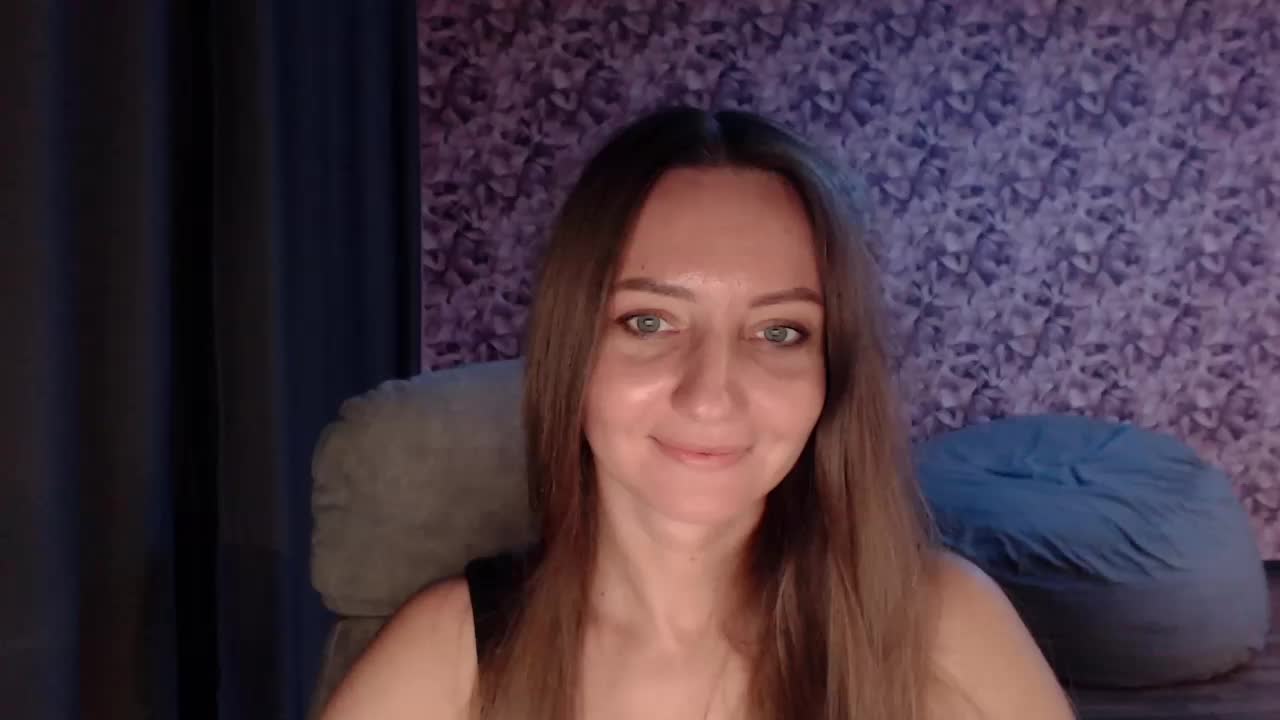 Kami_ Cam Model Chat October 3, 2025