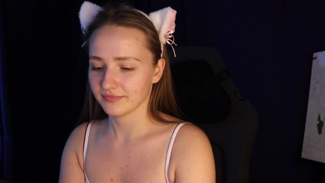 Keily8 Cam Model Chat October 3, 2025