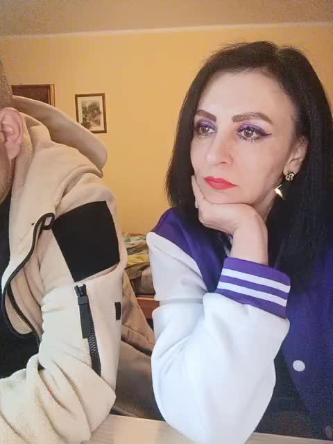 WikiBitch Cam Model Chat October 3, 2025