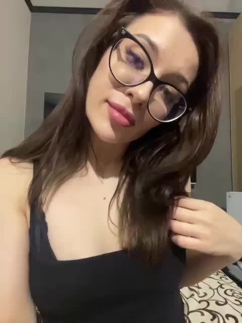 Azilanomi Cam Model Chat October 3, 2025