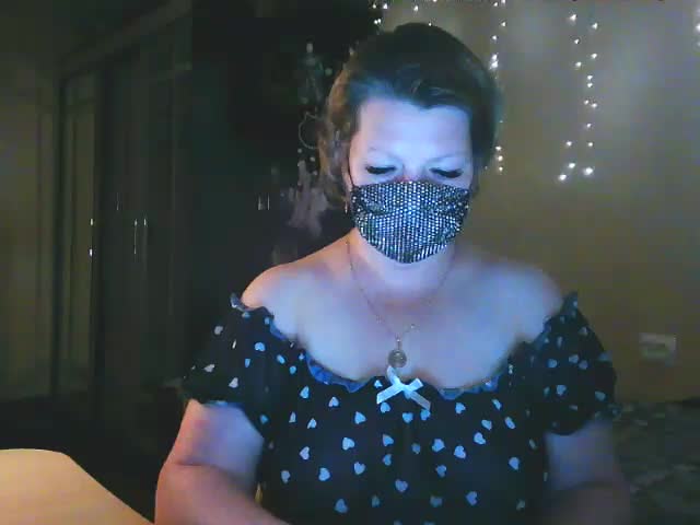 MsYummy Cam Model Chat October 3, 2025