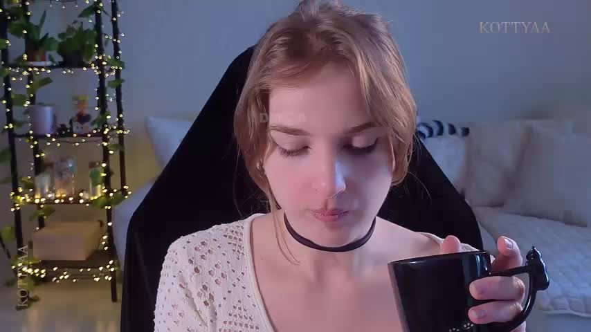 -Kottyaa- Cam Model Chat October 3, 2025