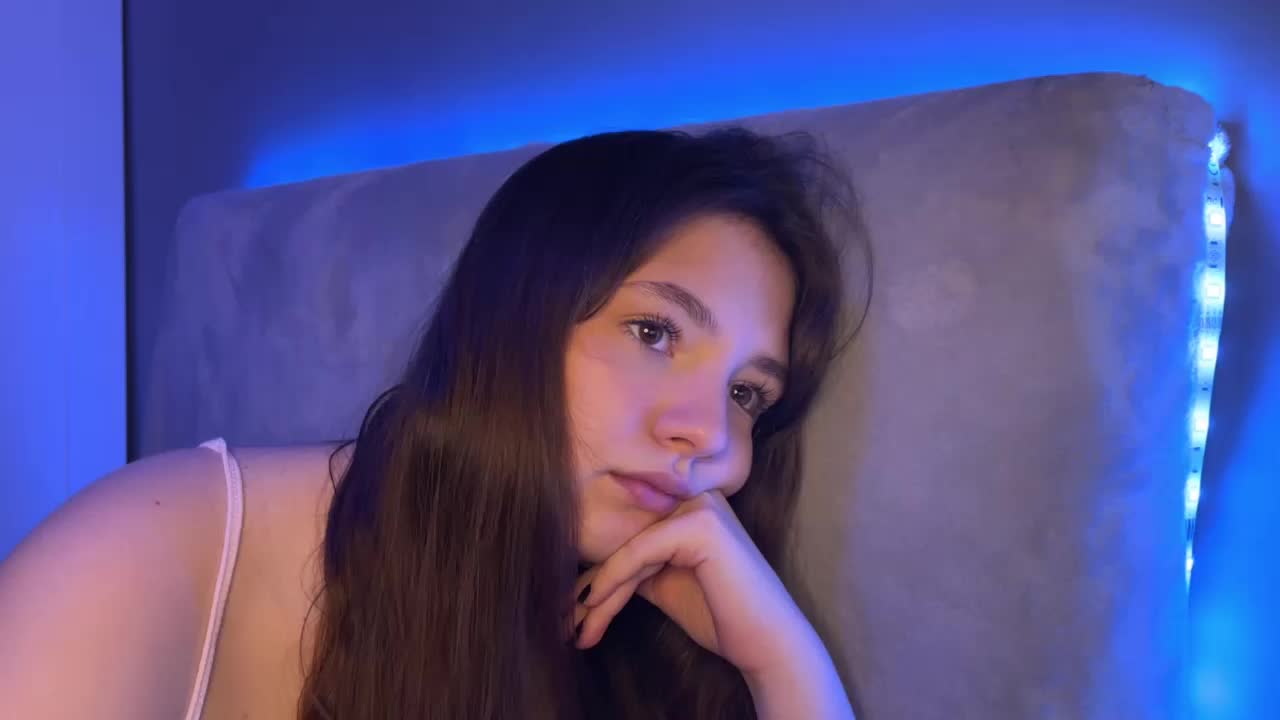 AlisaRichGold Cam Model Chat October 3, 2025