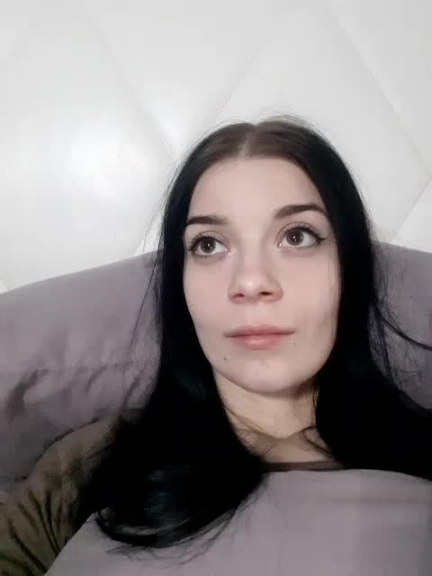 Luna29a Cam Model Chat October 3, 2025