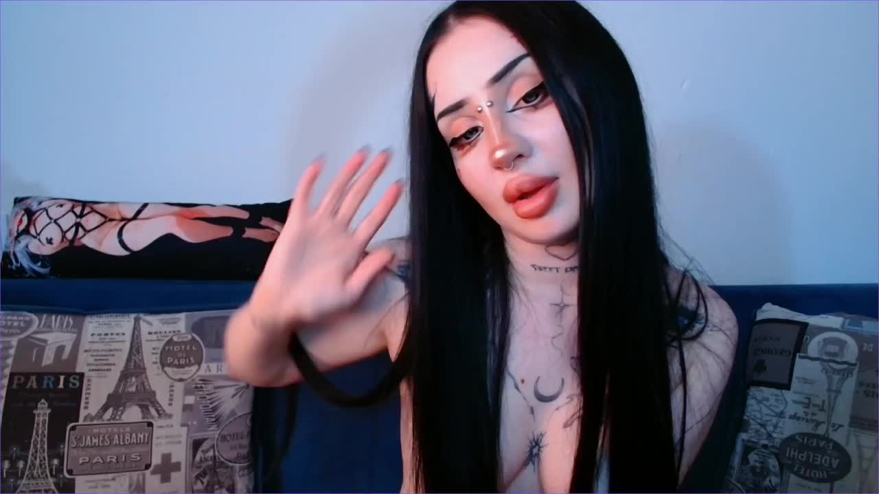 lisa-tatt Cam Model Chat October 3, 2025