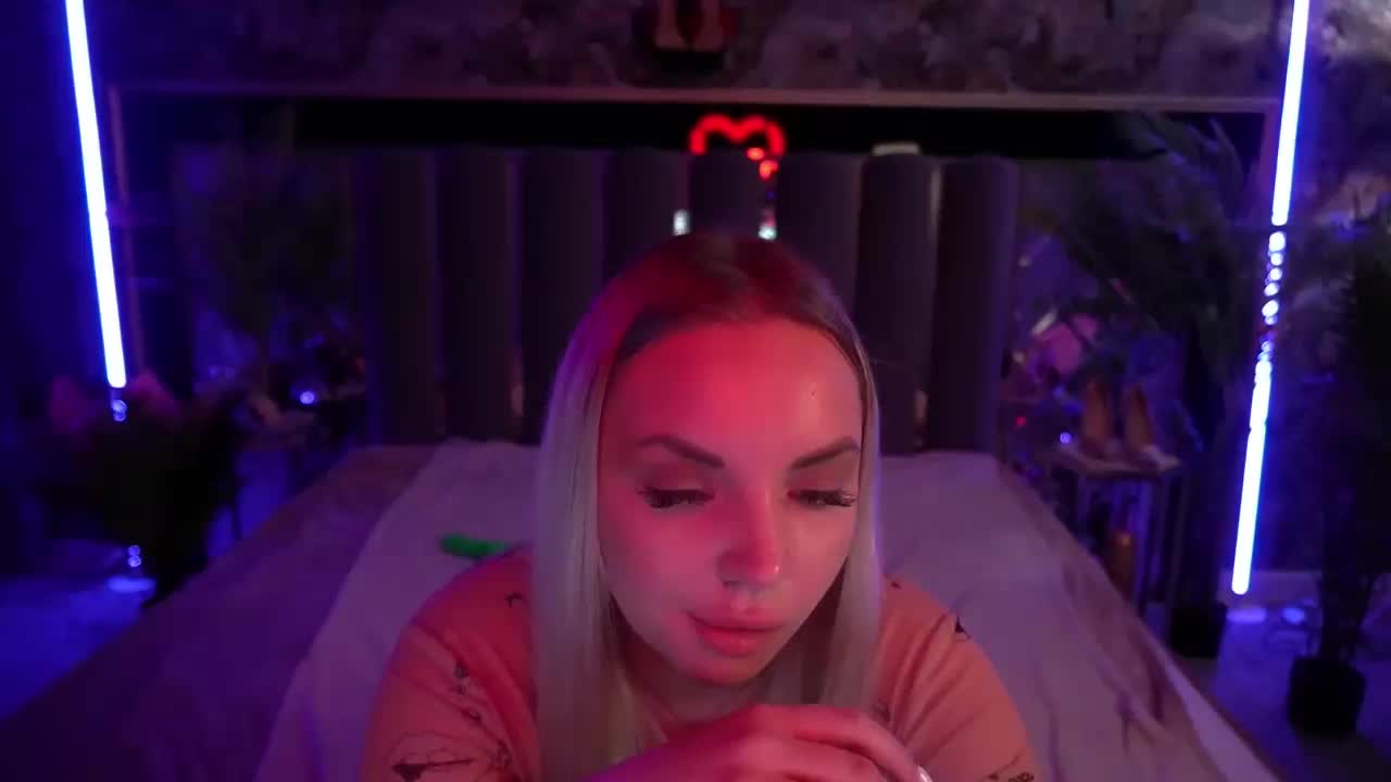 EvaSugar Cam Model Chat October 3, 2025