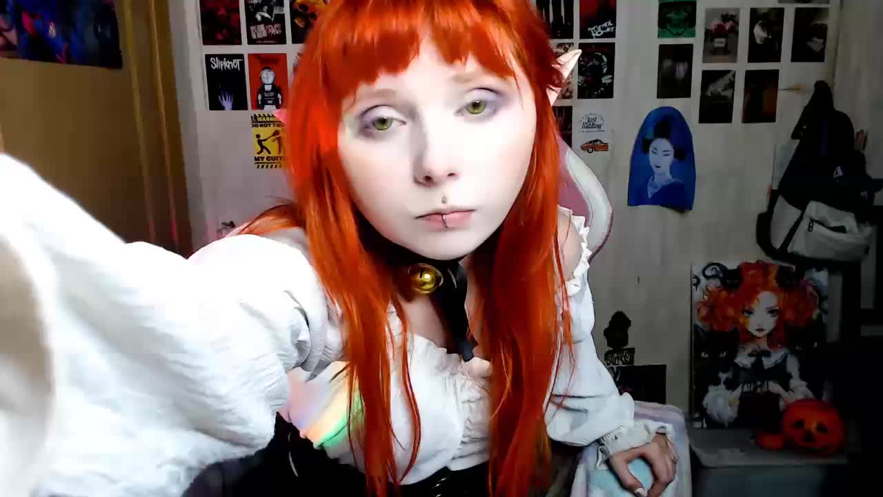 Usagi-Blush Cam Model Chat October 3, 2025