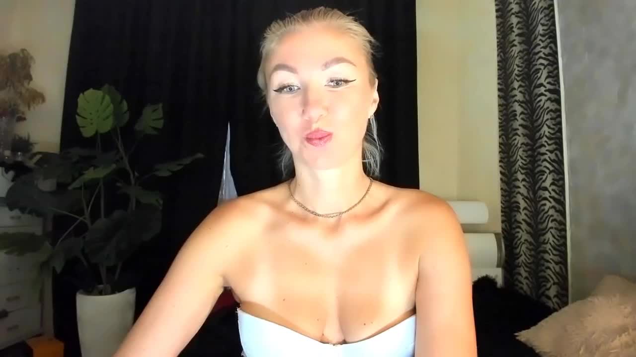 OMG_WTF Cam Model Chat October 3, 2025